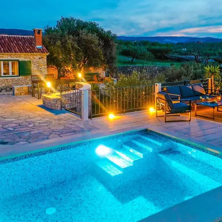 Fani - Autentic Holiday home
